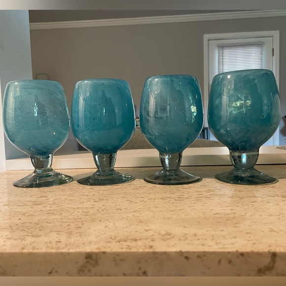 Set of 4 Blue Glass Drinking Goblets - Picture 3 of 11